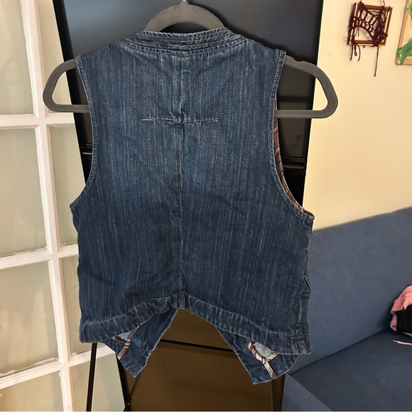 CAbi Denim Vest - Picture 3 of 3